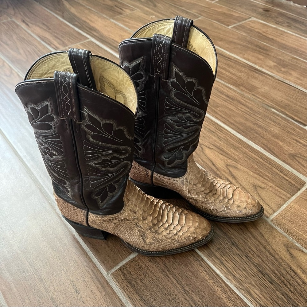 Men’s Vintage Tony Lama boots size 8.5